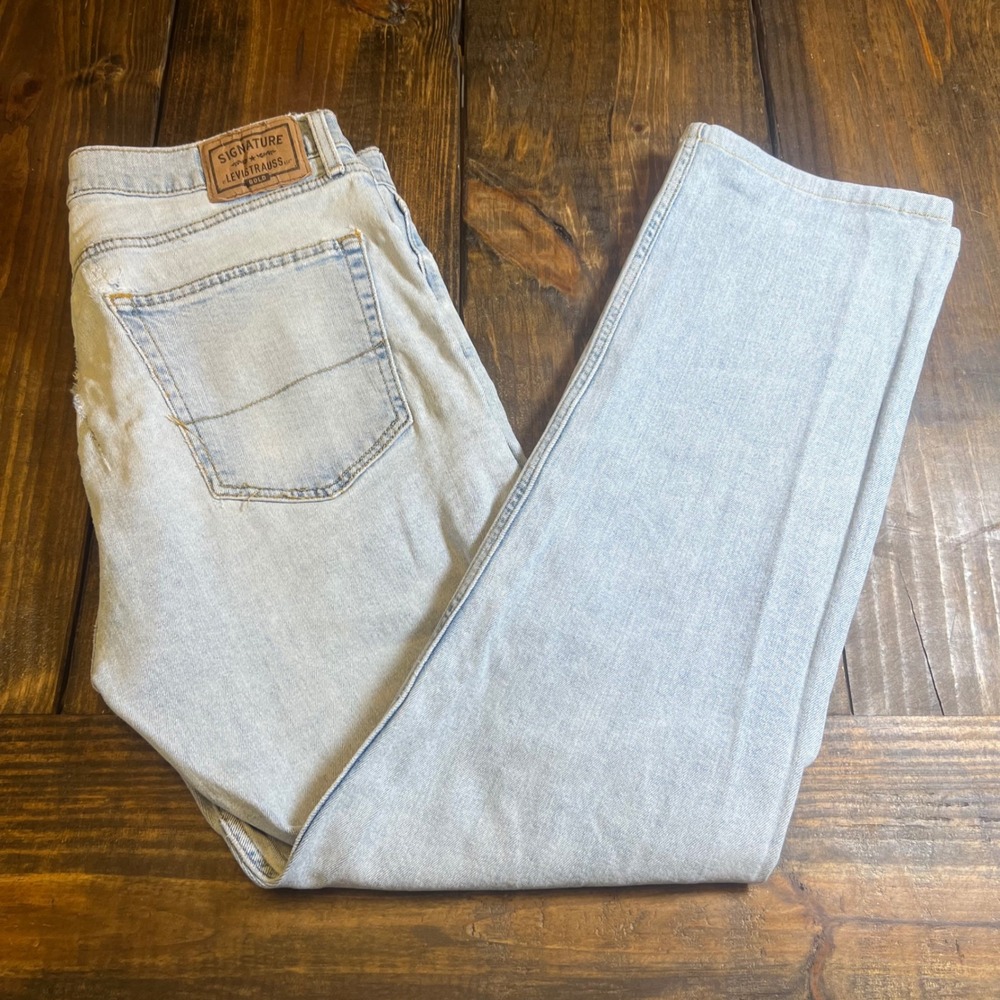 Signature by Levi Strauss Gold Mens Regular Fit Light Wash Jeans W36 L31, faded